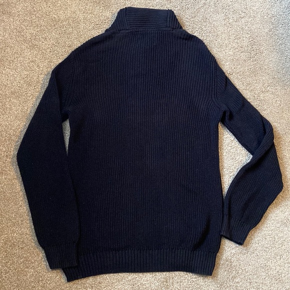 EUC Mens Large American Rag V-Neck Black Sweater with pocket in front - Picture 4 of 4